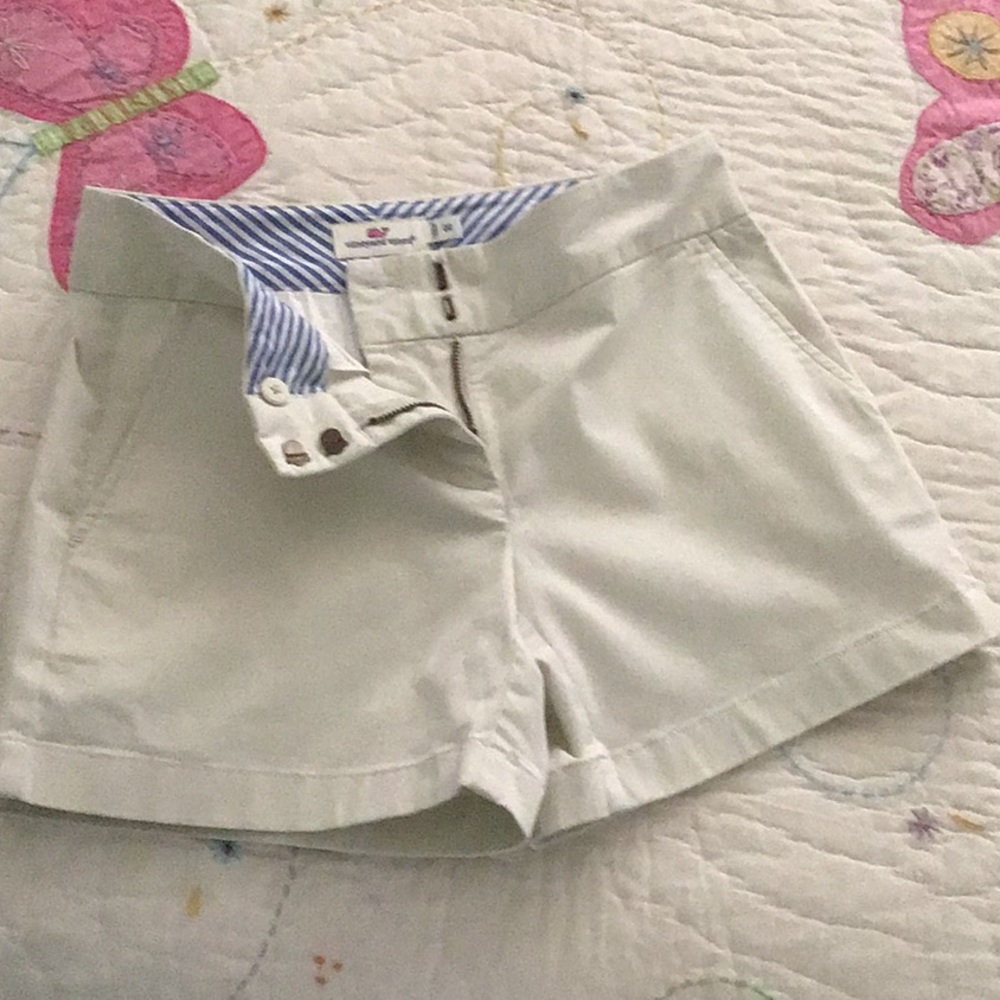 Vineyard vines shorts beige off white